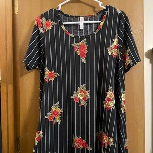 Lularoe Perfect T